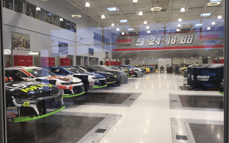 - Acelerando la excelencia: Presentación de los 10 equipos de NASCAR más exitosos